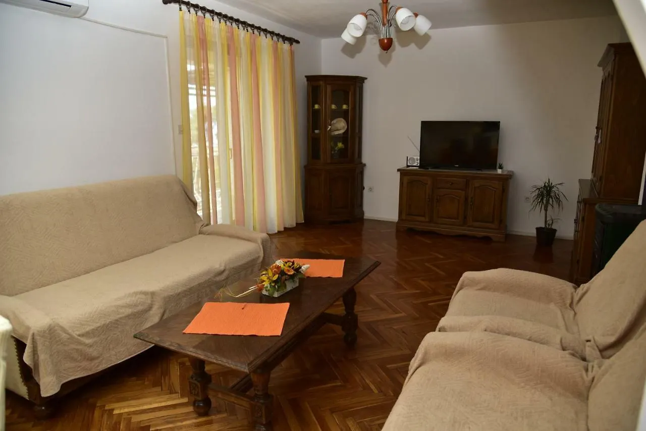 Apartments Maestral Malinska