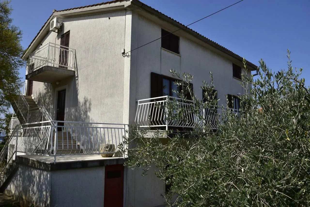 Apartments Maestral Malinska 0*,  Κροατία