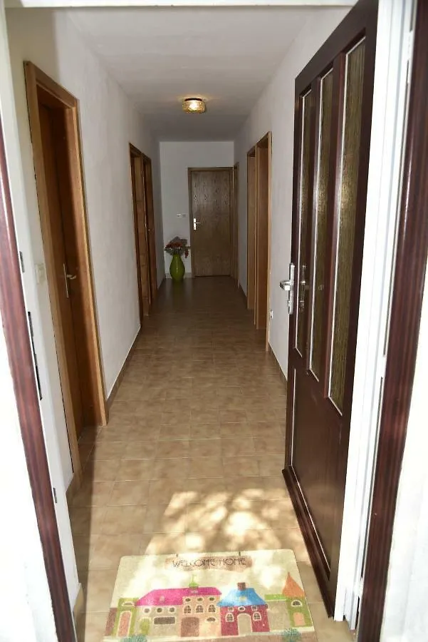 Apartments Maestral Malinska